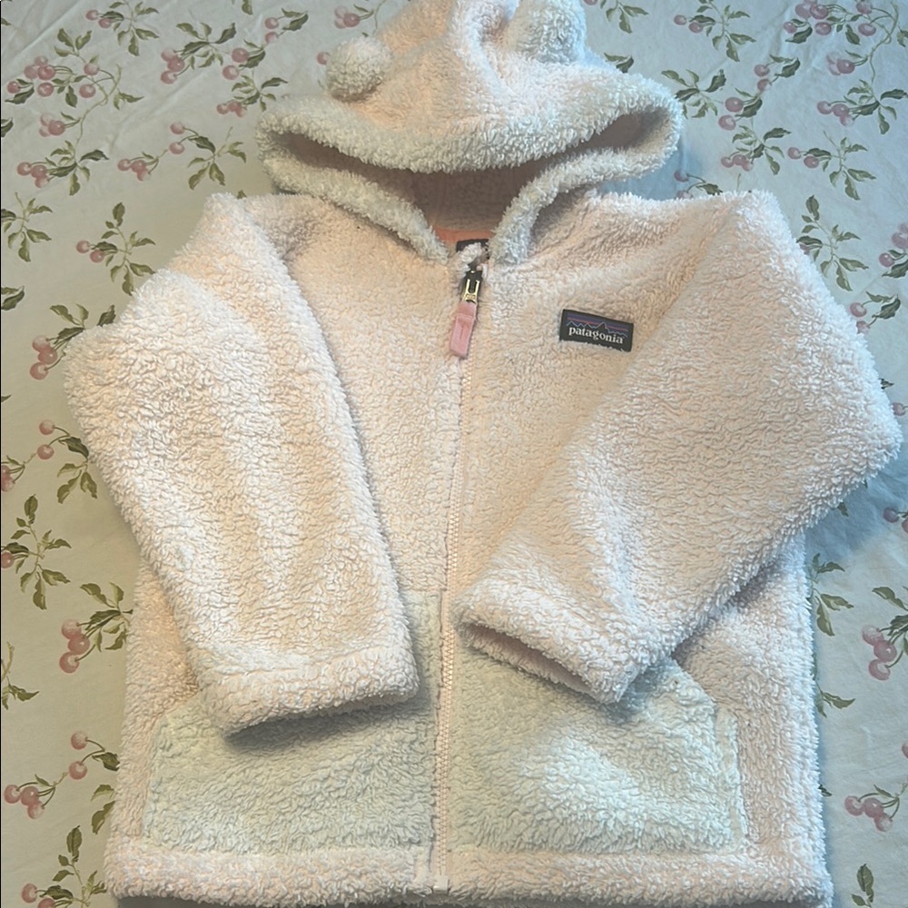 Patagonia Cream Fleece Jacket